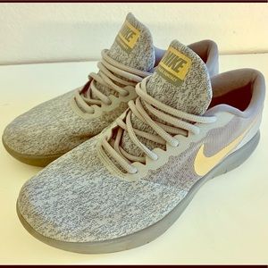 Mike men’s sneakers